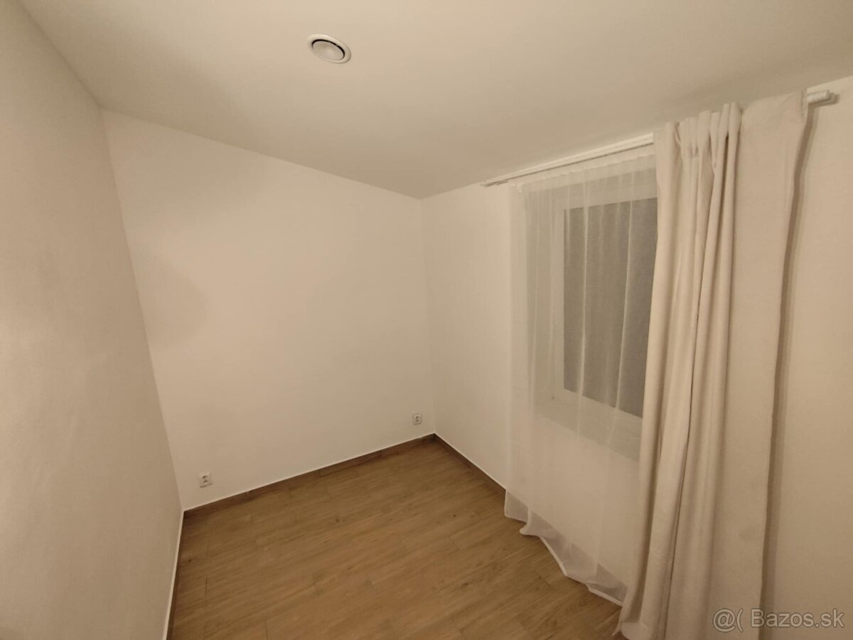 Pekný 3-izbový byt v tichej lokalite s terasou a parkovaním - 12