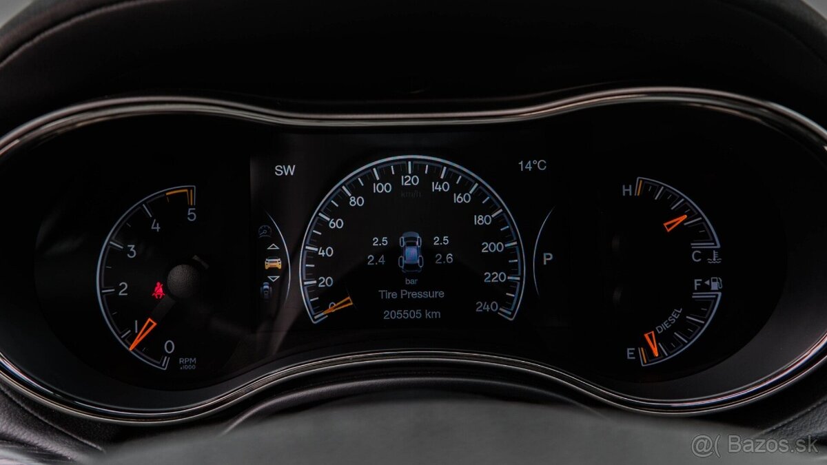 Jeep Grand Cherokee 3.0L V6 CRD Limited S-Model - 12