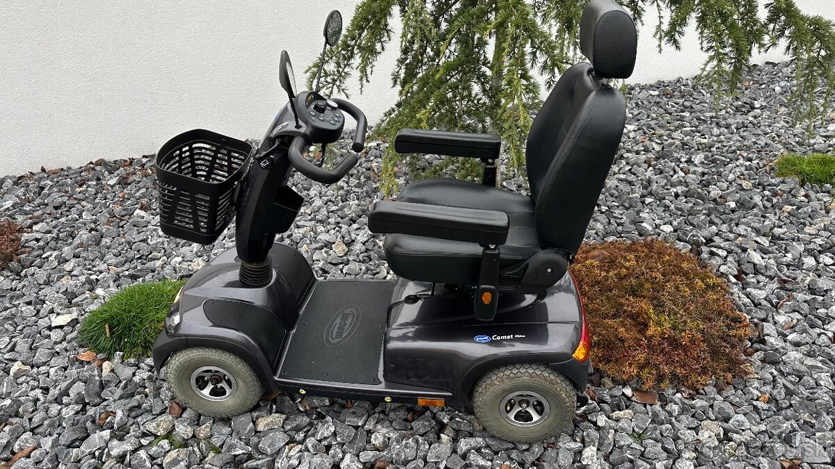 Predam Kvalitný elektrický vozík Invacare Comet - Alpine sta - 12