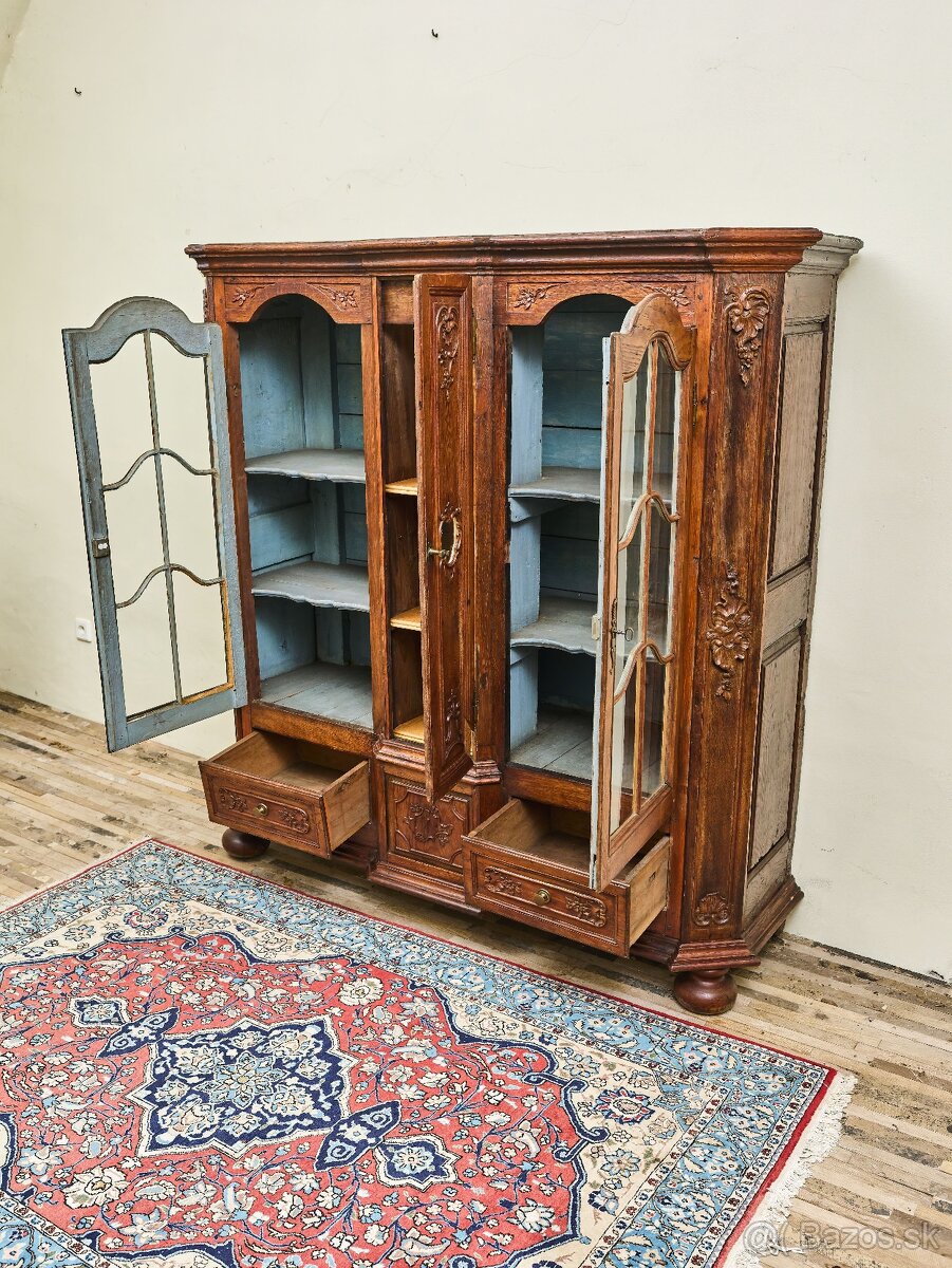 Vyrezávaná lutyšská dubová knižnica z 19. storočia - 12