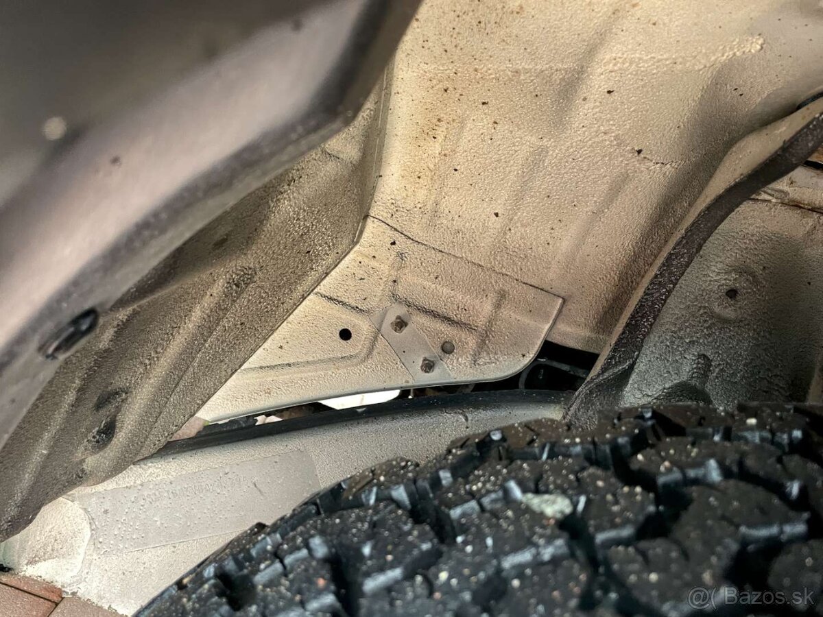 SUZUKI GRAND VITARA 1,6i - 12