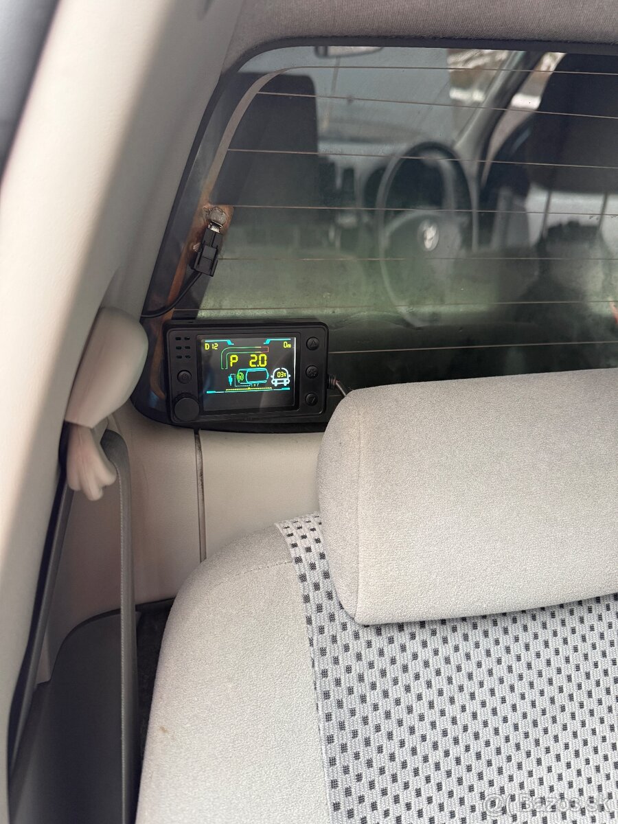 Toyota Hilux 3.0 - 12