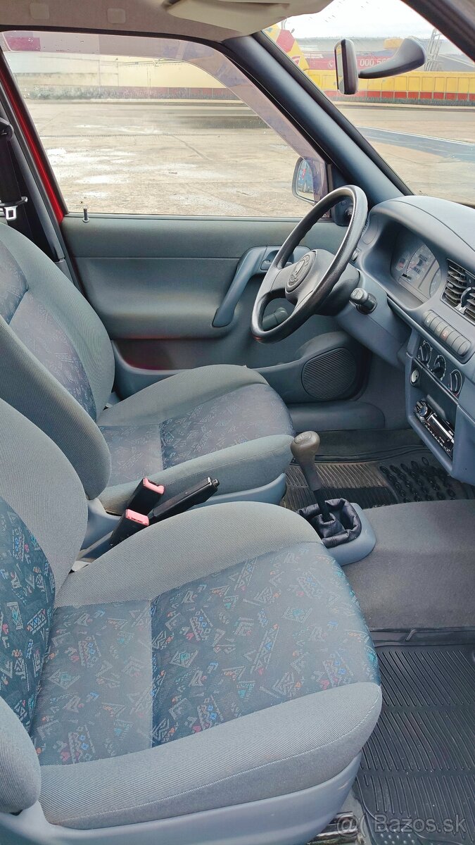 Škoda Felicia 1.3 MPI (1997) - 12