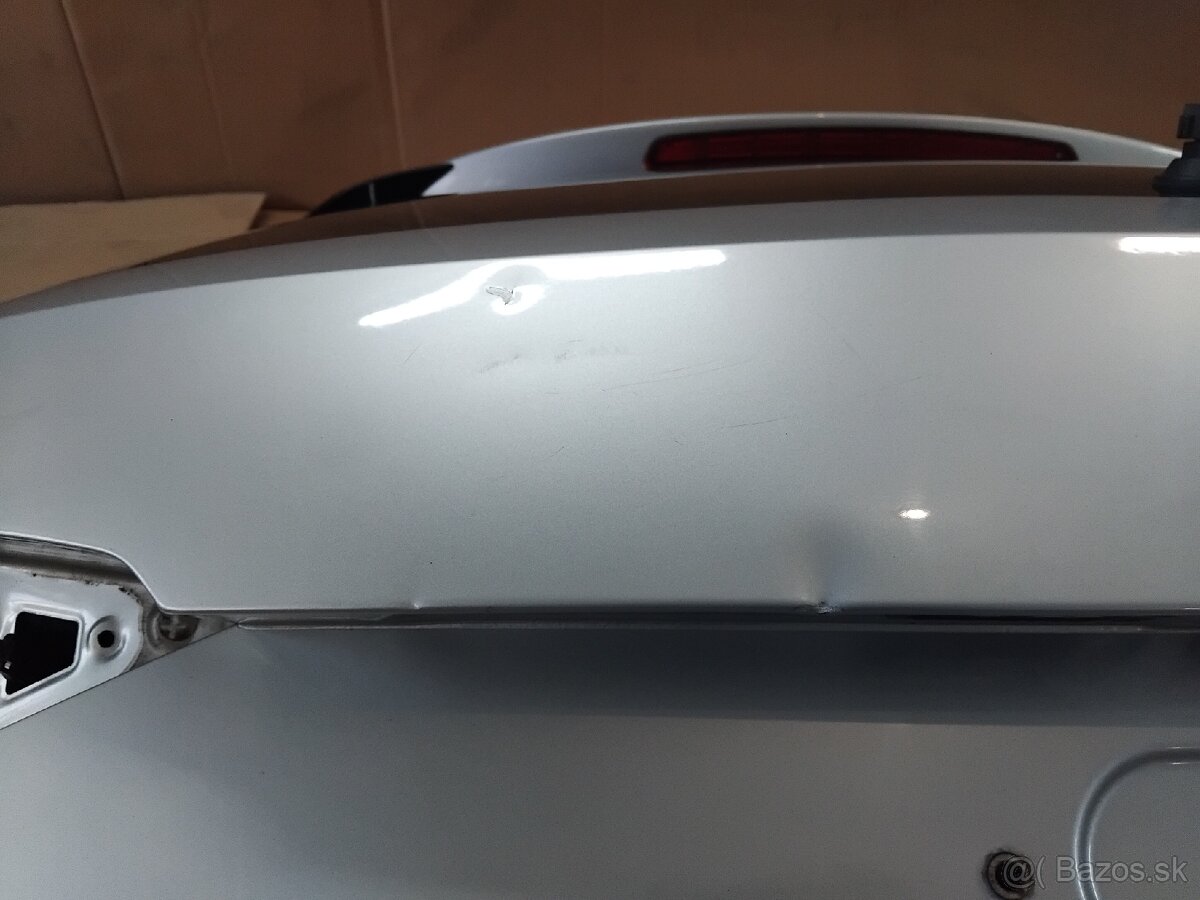 dvere kufra Superb 3 combi - LA7W 8E8E - 12