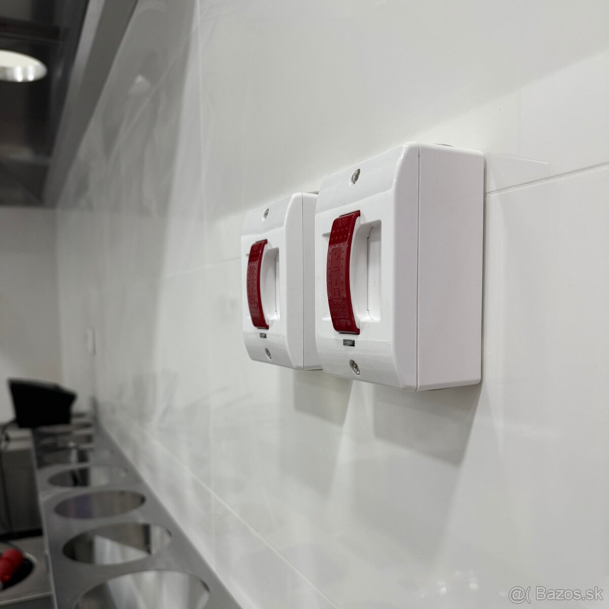 Spoľahlivý a cenovo dostupný elektrikár - 12