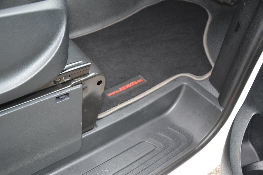 Mercedes-Benz Vito 4x4 7G automat 8-míst - 12