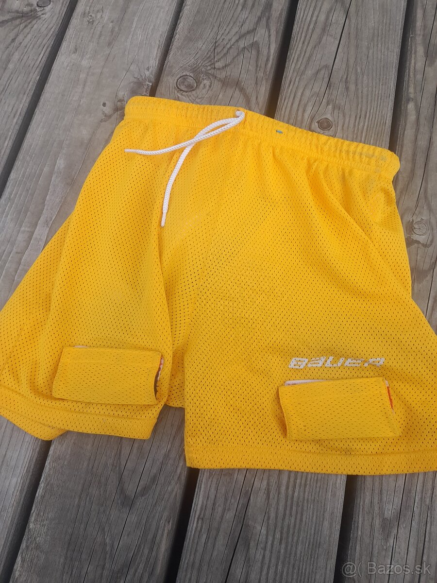 Hokejova vystroj - 12