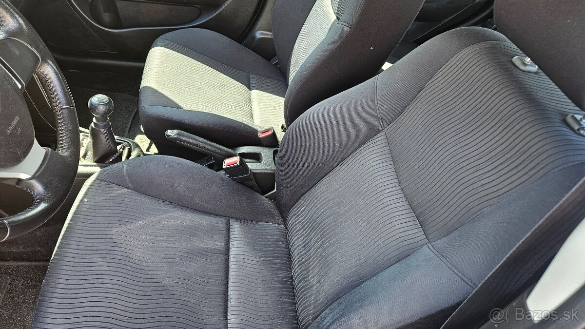 Predám SUZUKI SWIFT - 12