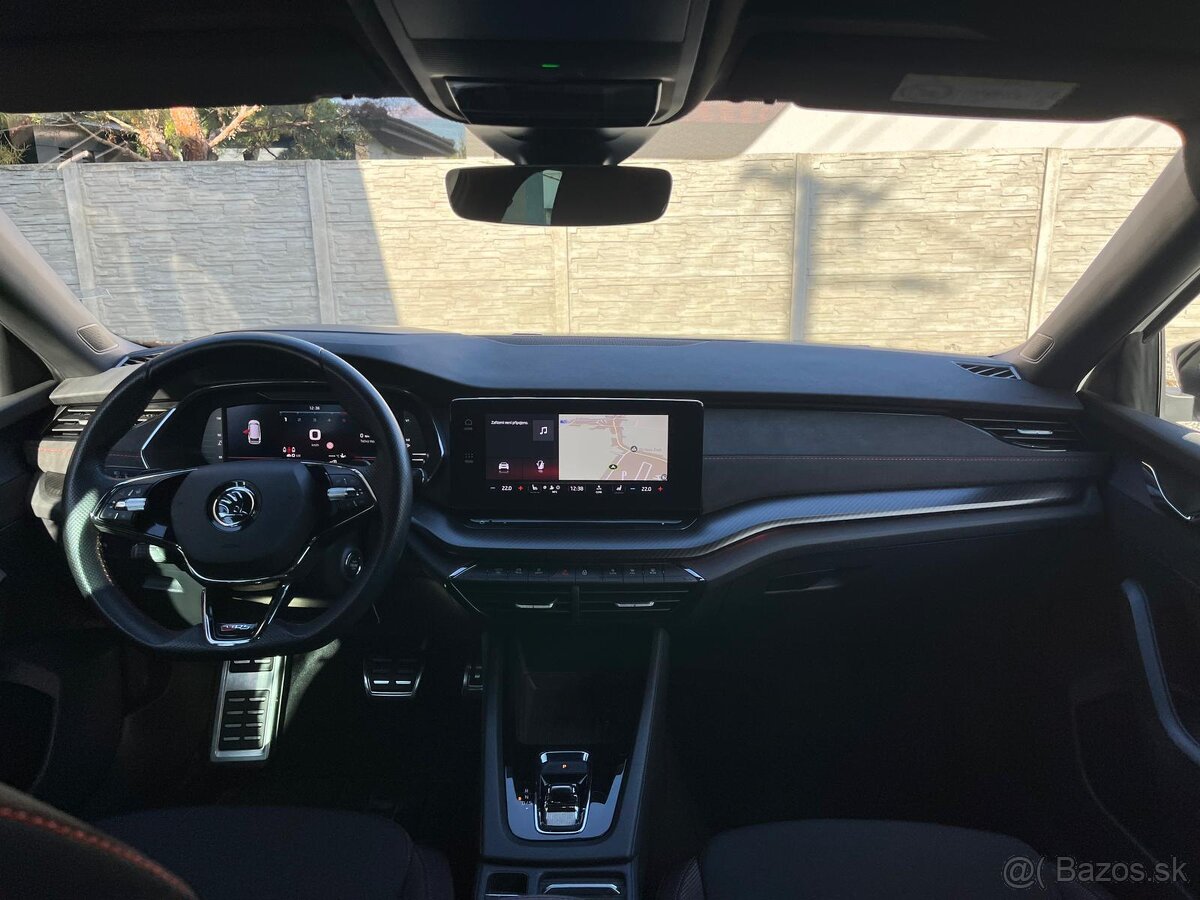 Škoda Octavia Combi 2.0 TDI RS DSG - 12