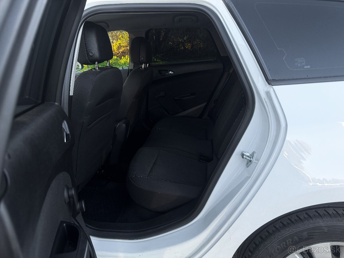 Opel Astra Sport Tourer ST 1.4 Turbo 120k Enjoy - 12