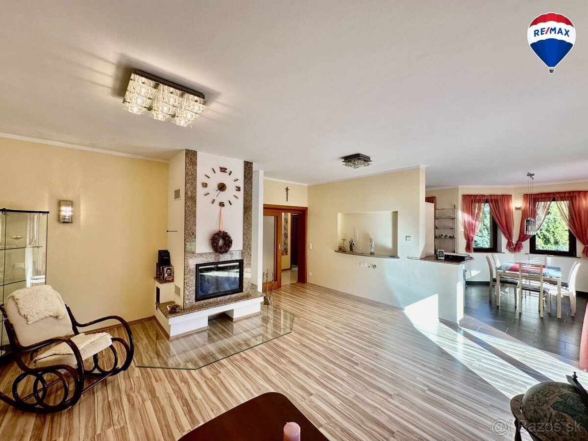 Zariadený novopostavený rodinný dom v nádhernej prírode - 12