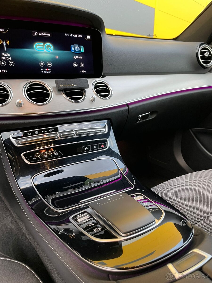 Mercedes-Benz E trieda Kombi 300 de 4MATIC | DPH | - 12