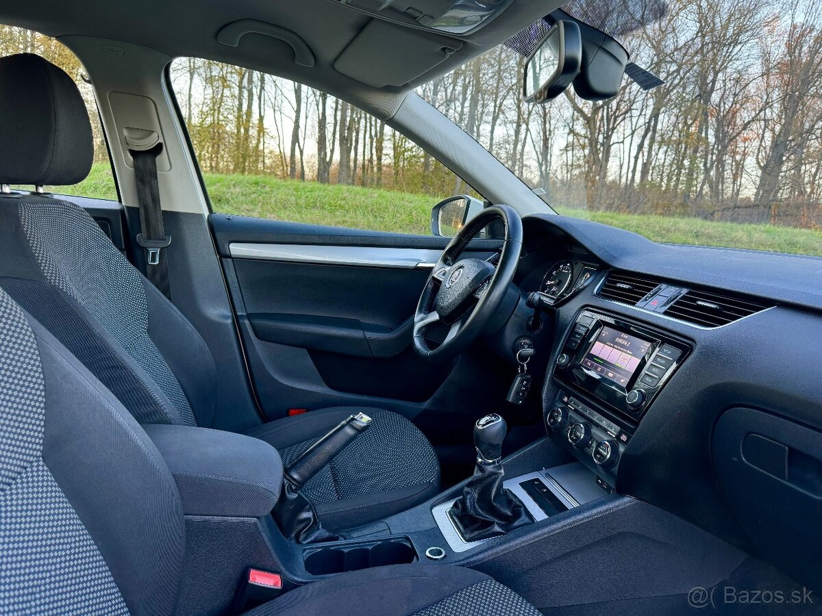 Škoda Octavia III 1.2 TSI 77kW Elegance - 12