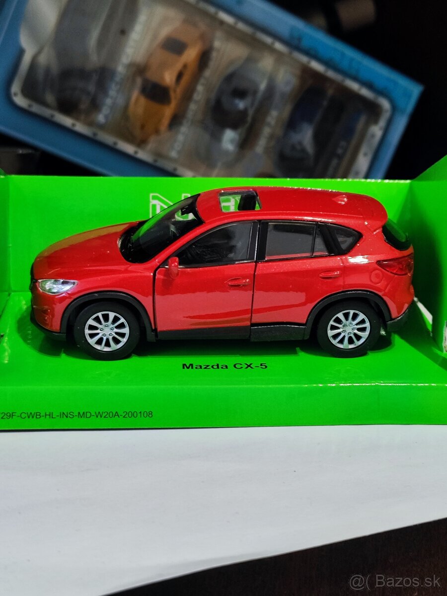 Nissan, Mazda modely - 12