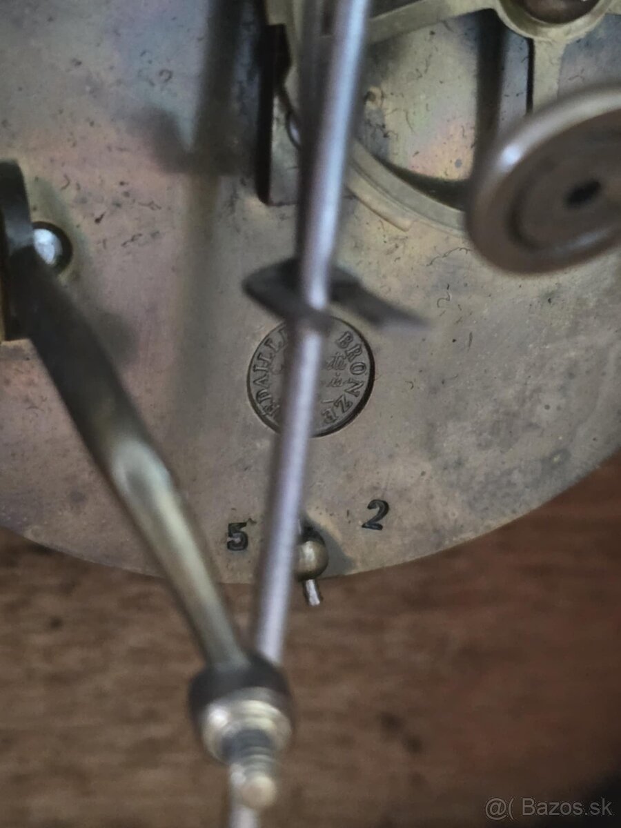 Starožitné stolové hodiny.. - 12