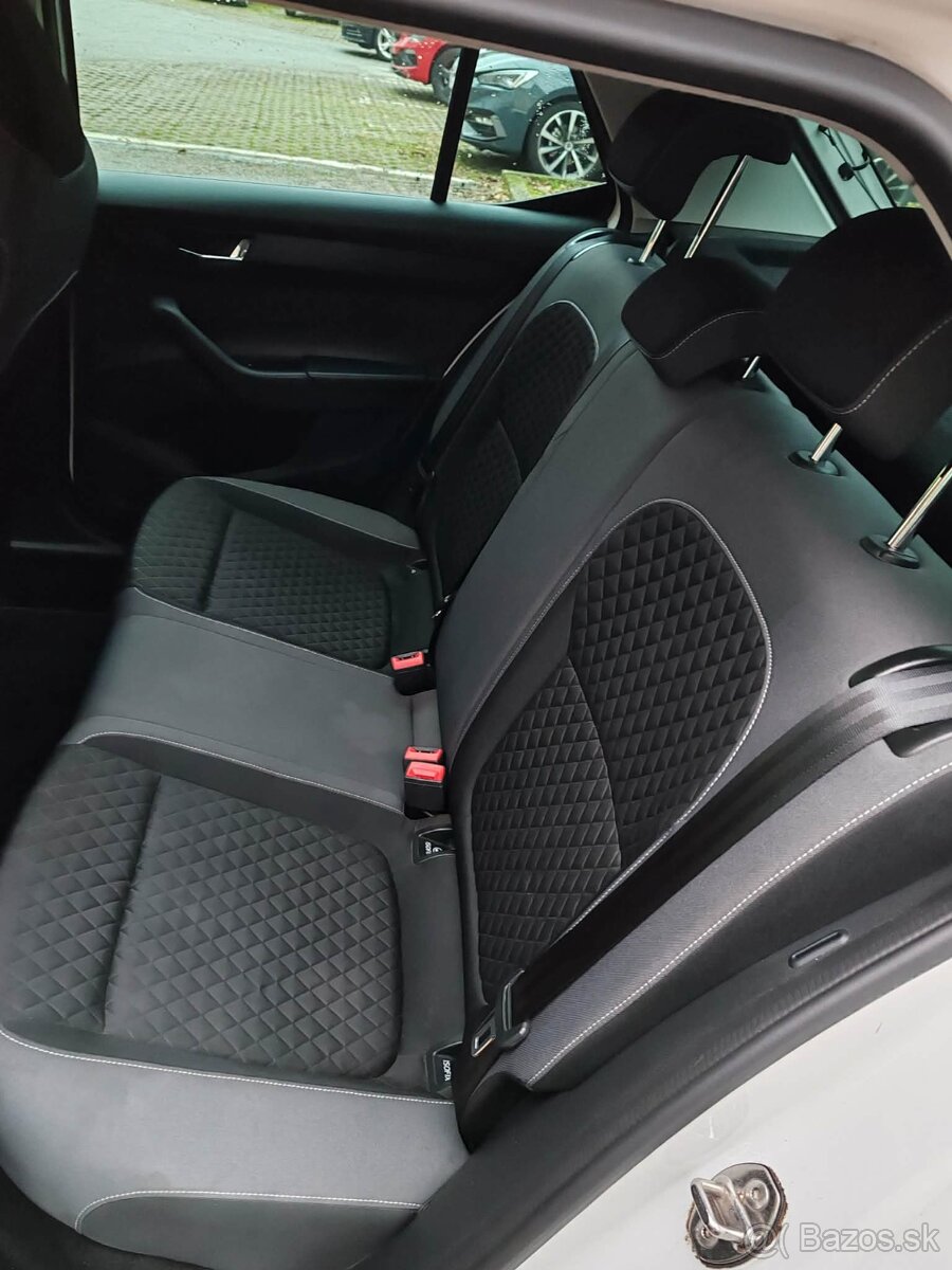 ŠKODA FABIA, EDICIA RED AND GREY, r.v.2015 - 12