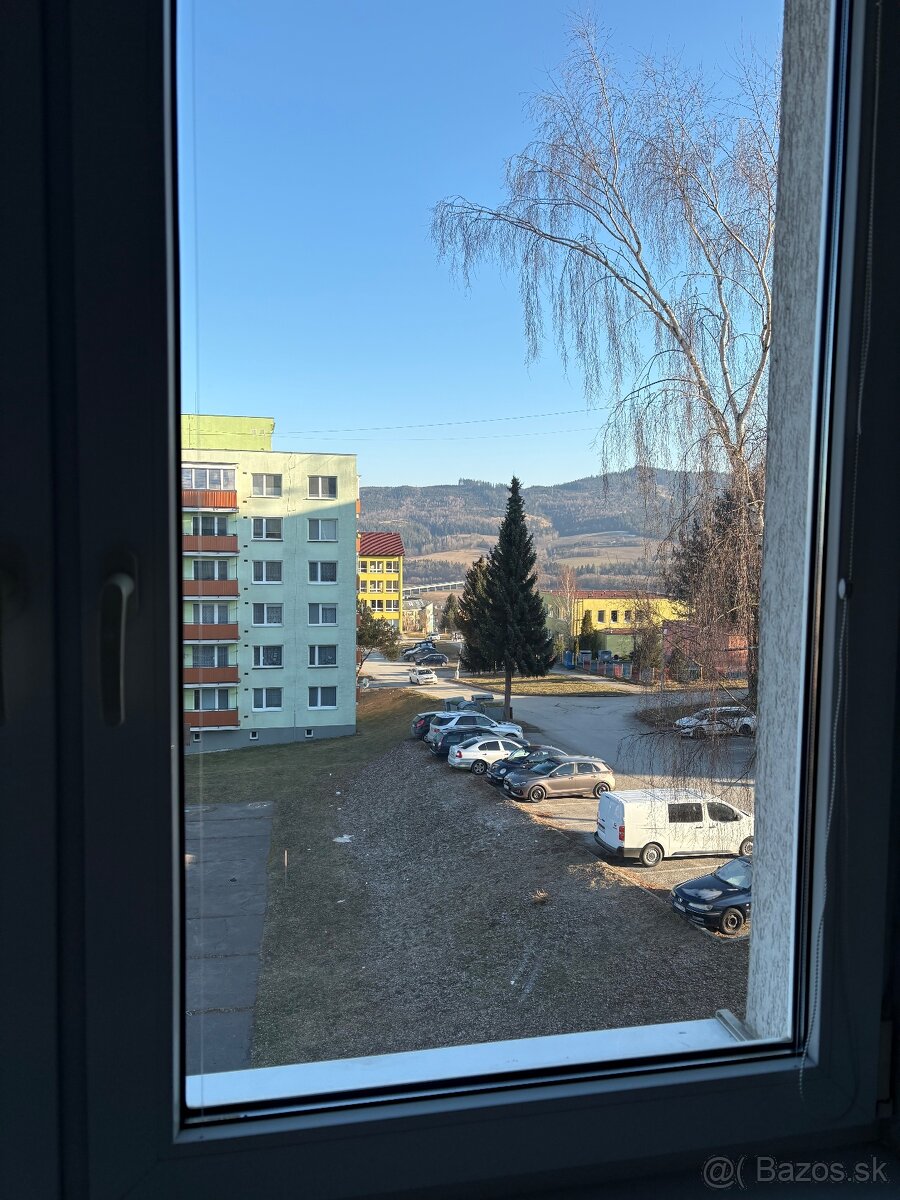 Čiastočne zariadený 2 izbový byt - 12