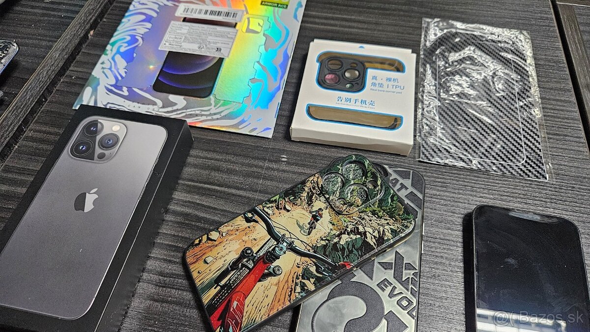 Apple iPhone 13 Pro 128GB - bat. 90% + príslušenstvo - 12