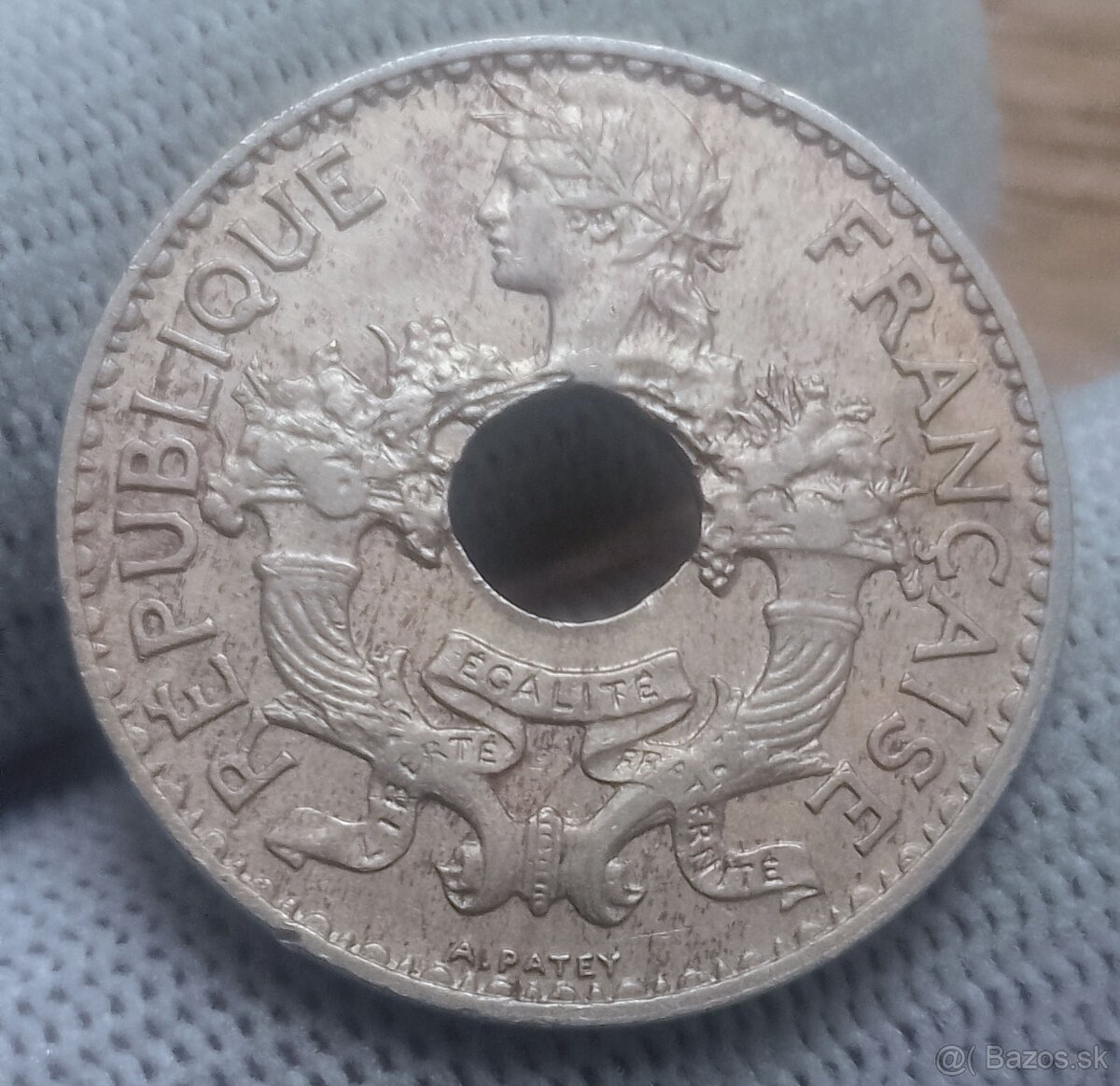 Mince Francúzska-Indočína. - 12