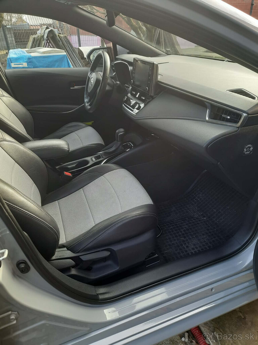 Toyota Corolla Combi 1.8 Hybrid Comfort Tech Style/2020 - 12