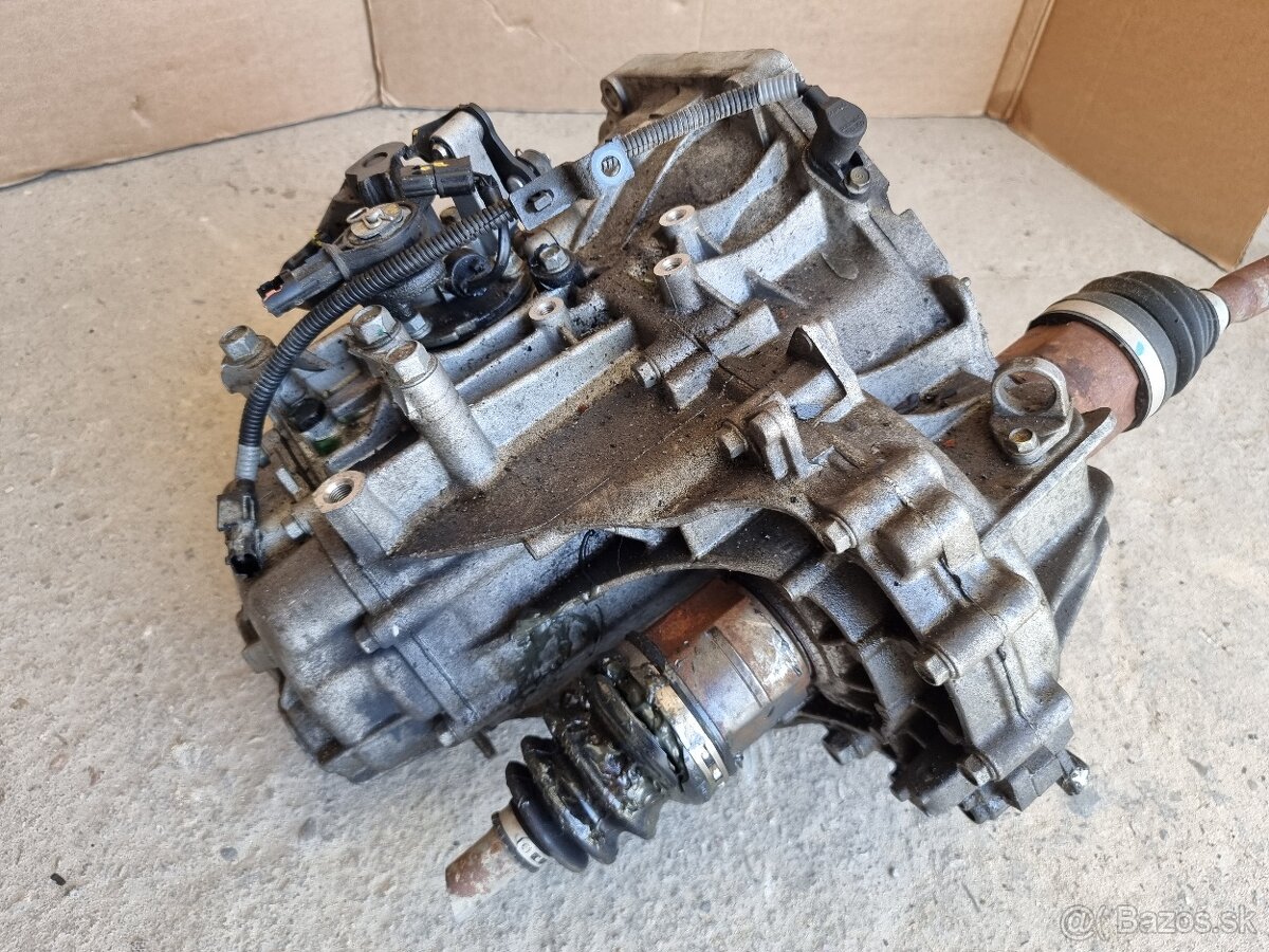 motor 1,4 benzin 74 KW G4LC kia ceed - 12