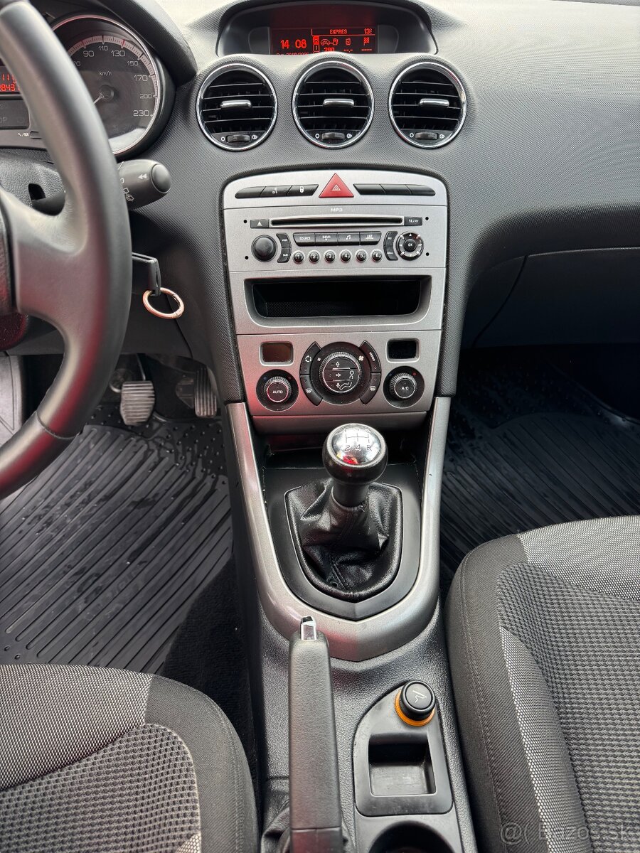 Peugeot 308 1.6 HDI - 12