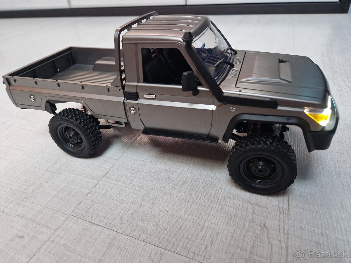 RC auto Toyota Land Cruiser 1:12 - 12