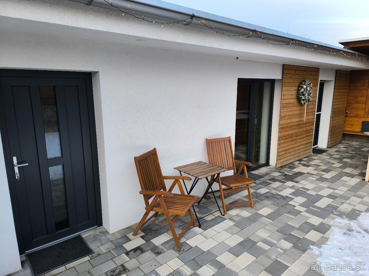 Samostatný apartmán na dlhodobý prenájom - 12