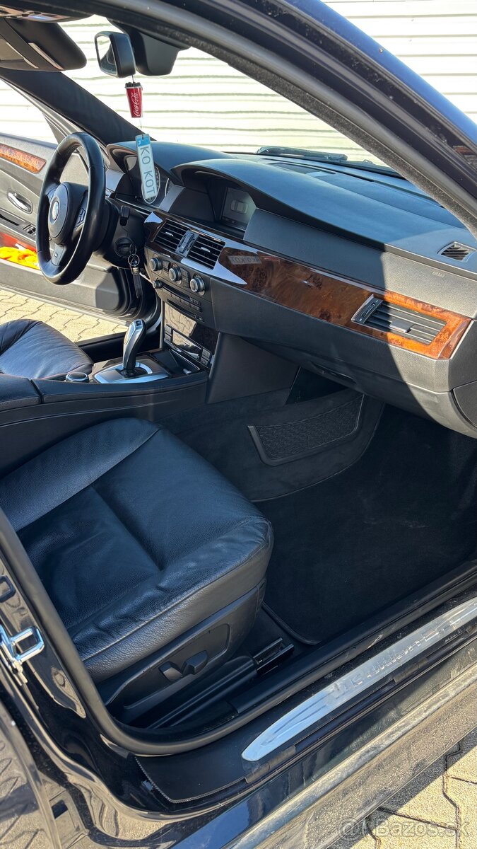 BMW E60 530d LCI - 12