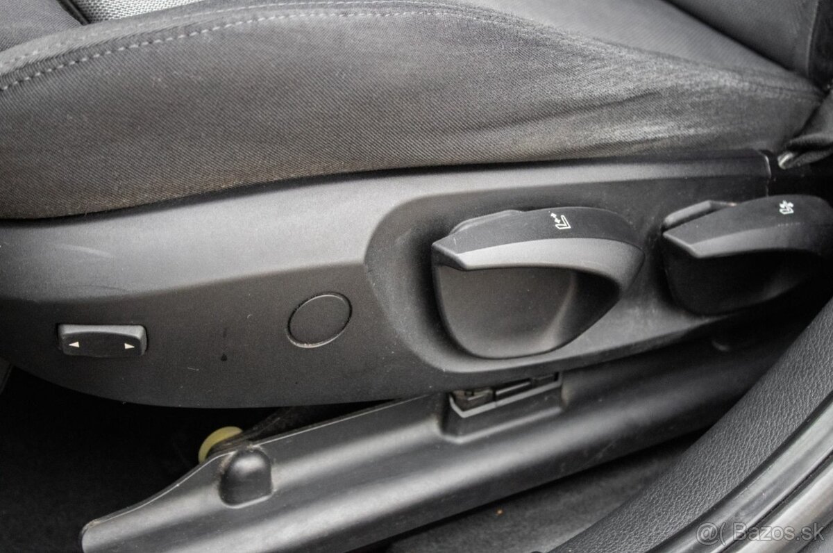 BMW X1 E84 xDrive 20d, 130kW, M6 - 12