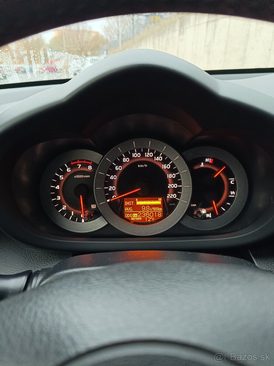 Toyota RAV4 2.0 + LPG - 12