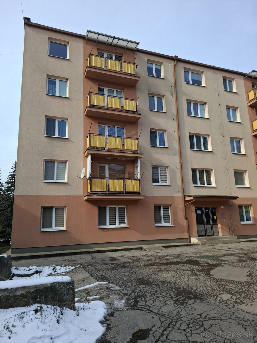 3 izbový byt v Hnúšťi - 12