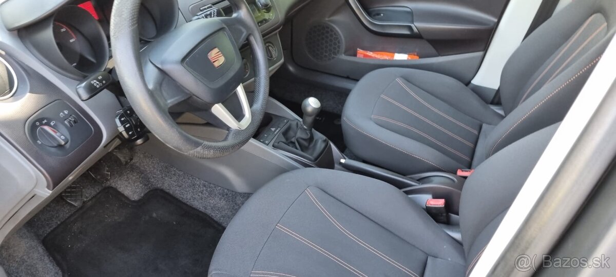 Seat Ibiza 1.2i Reference,benzín,manuál, 51kw, rok 2010 - 12