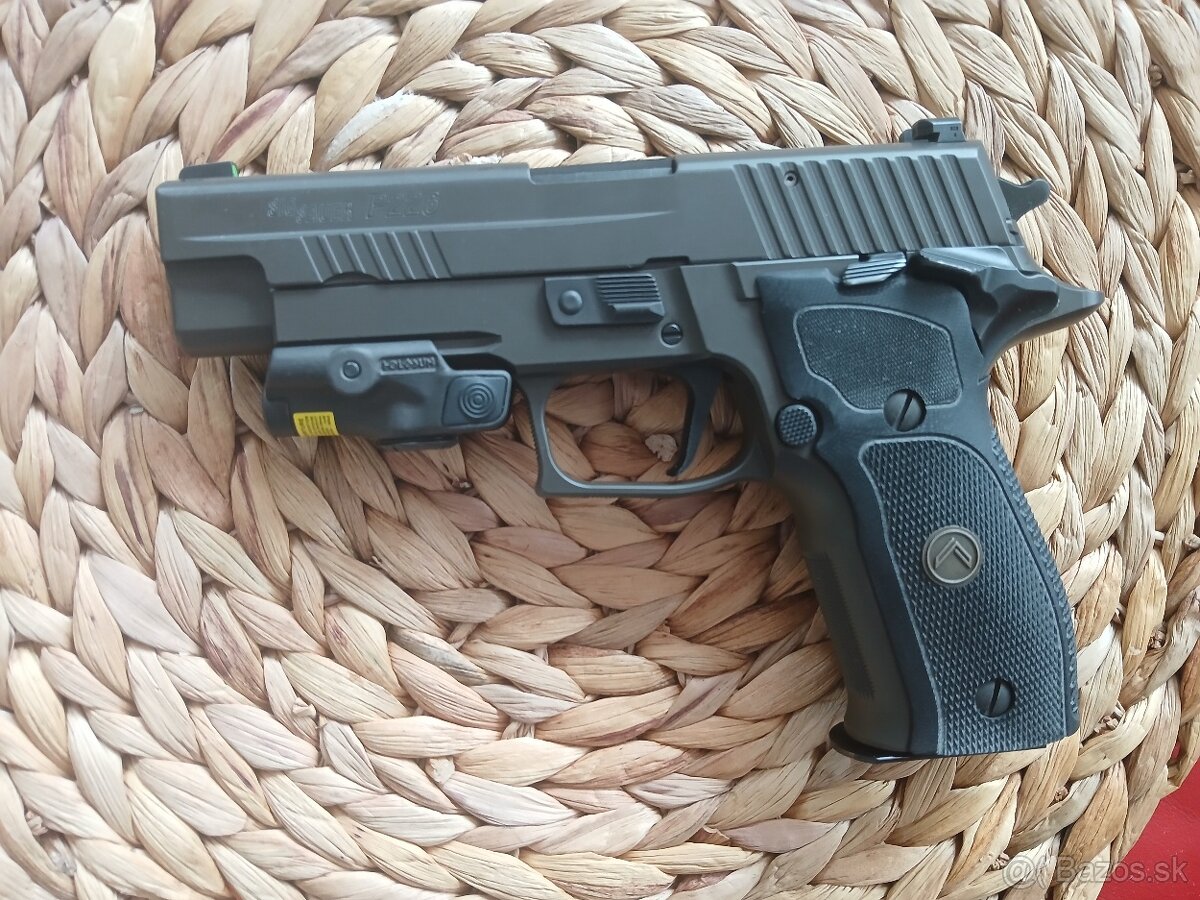 Sig Sauer P226 LEGION / 9mm Luger - 12