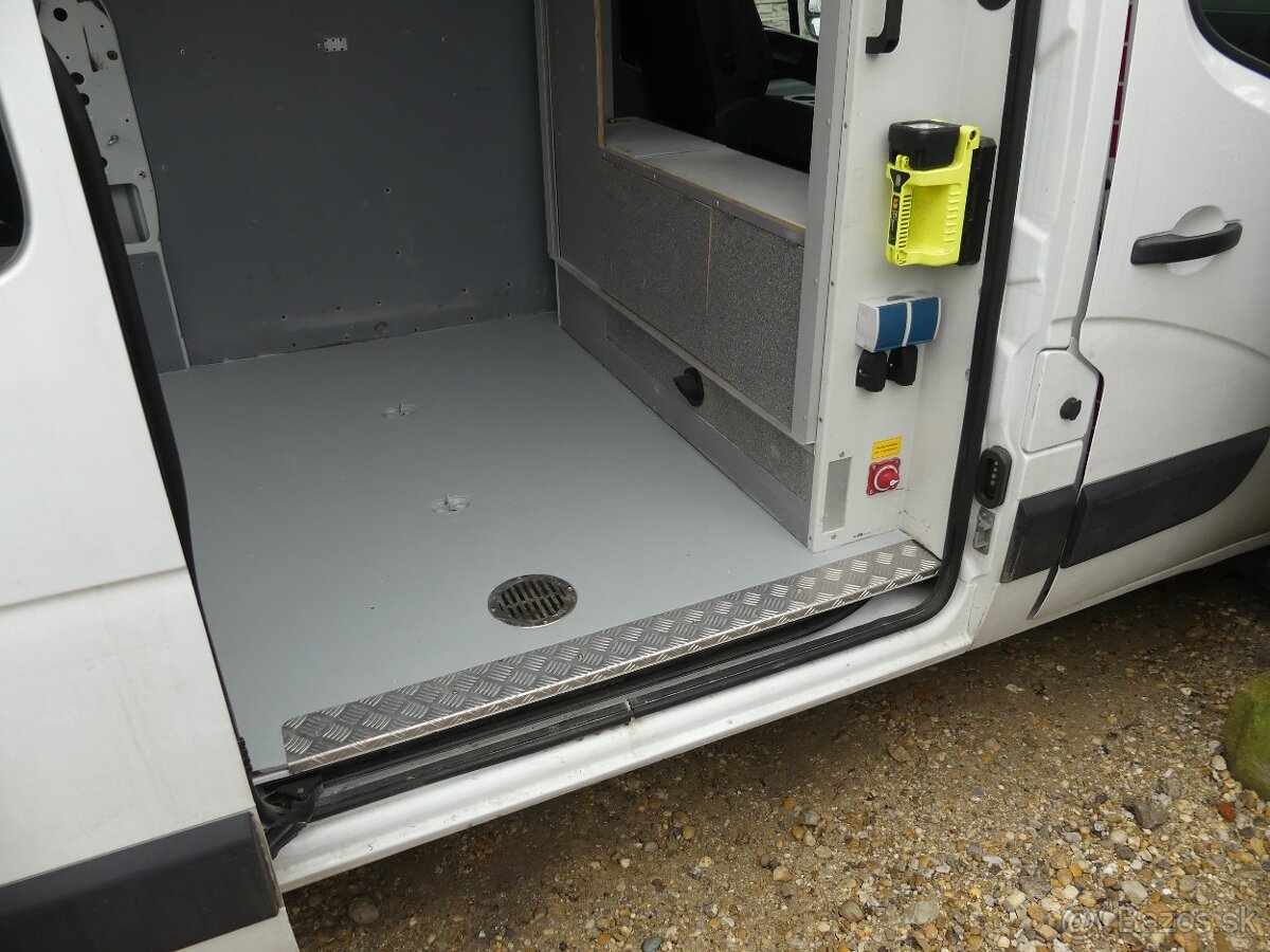 Renault Master 2.3 dCi, dodávka/karavan, 139.000 km - 12