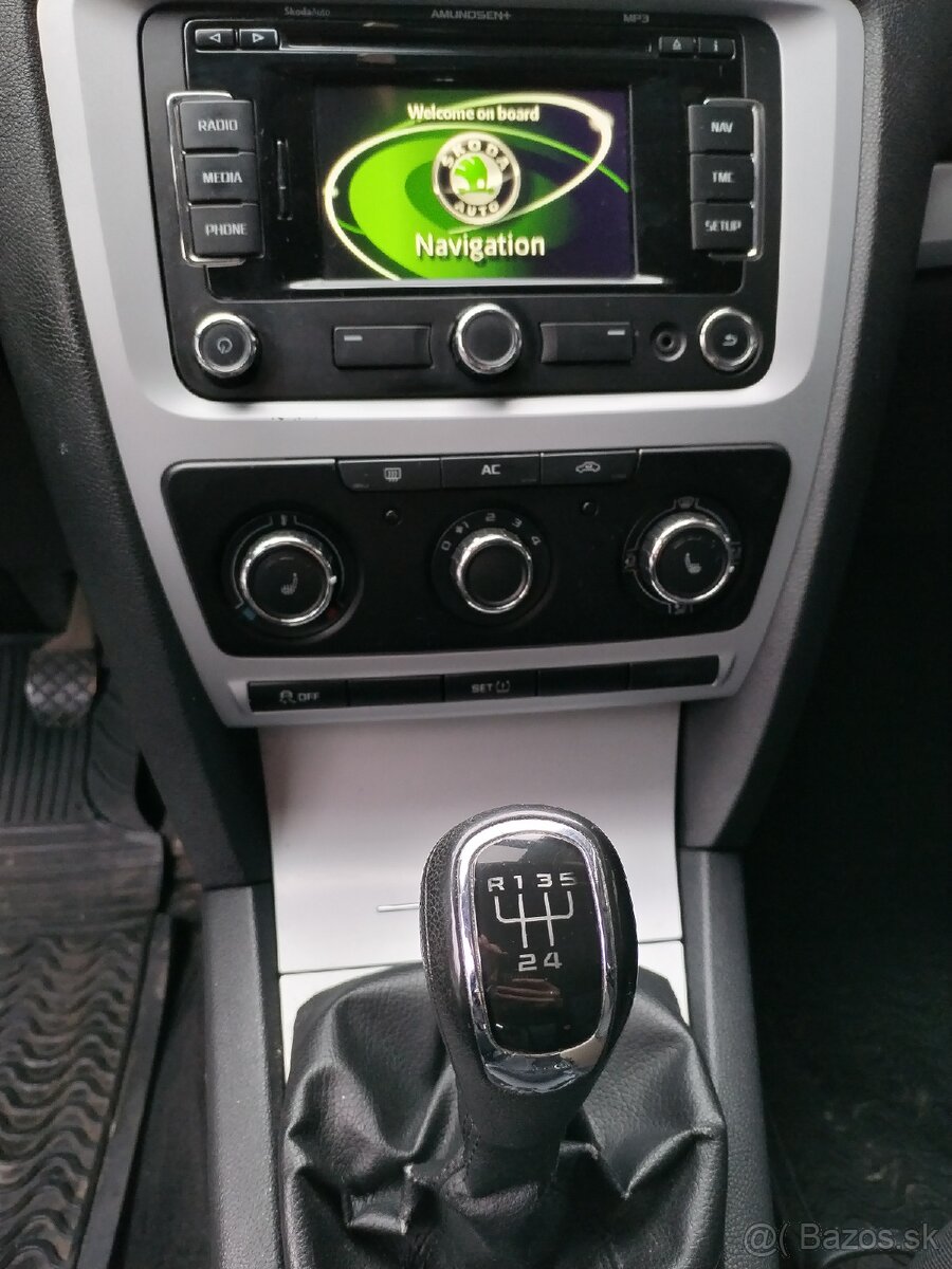 Škoda Octavia - 12