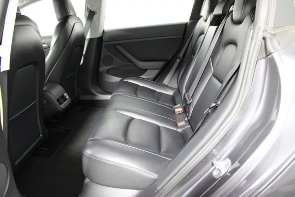 Tesla model 3 Performance Dual Motor AWD 377 kW - 12