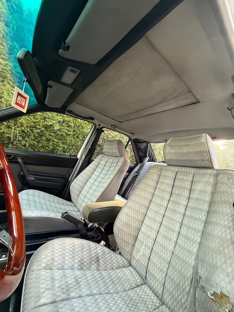 Rozpredám mercedes 190d w201 - 12