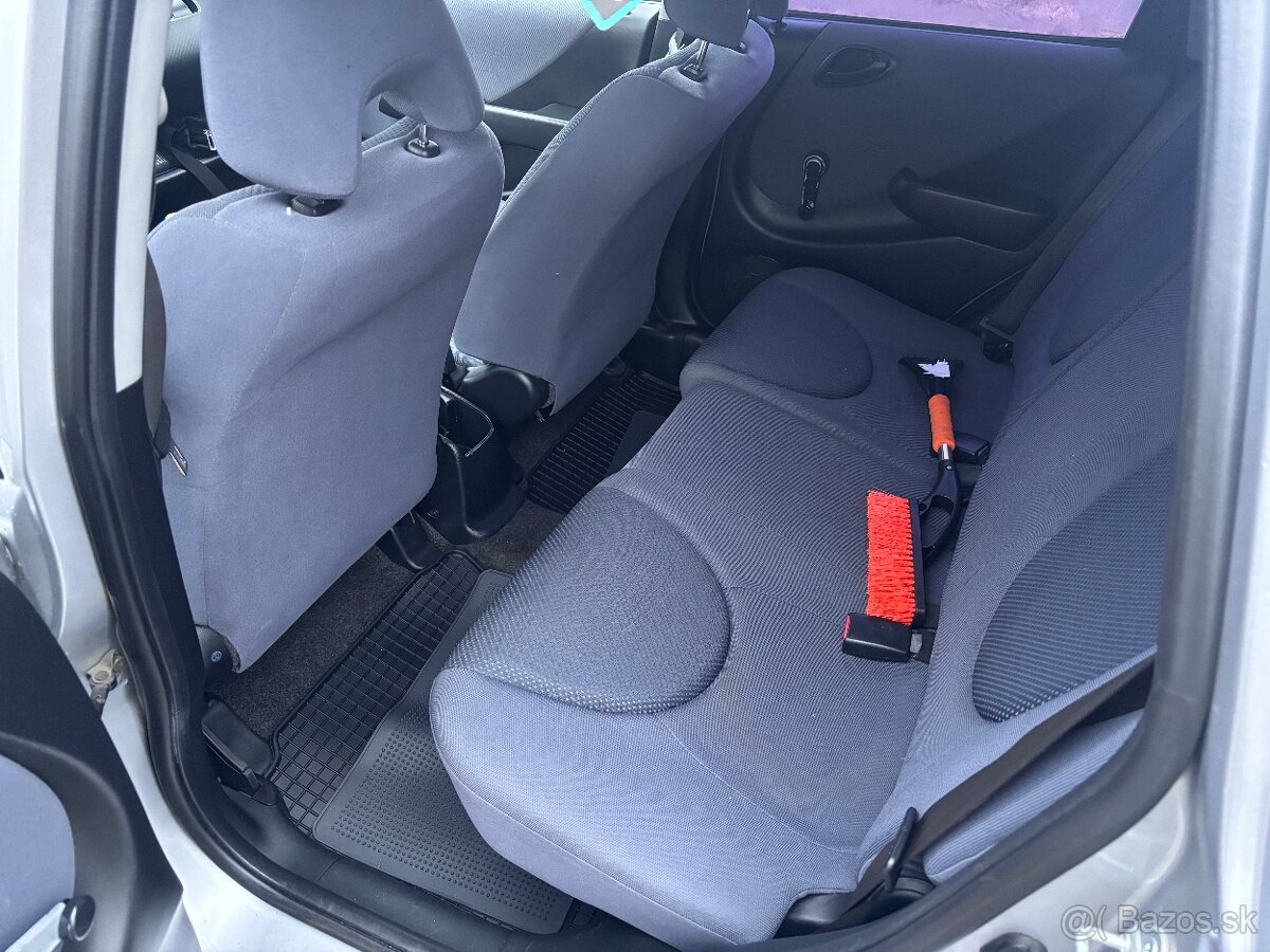 HONDA JAZZ 2005 1.2 57kW 5MT - 12