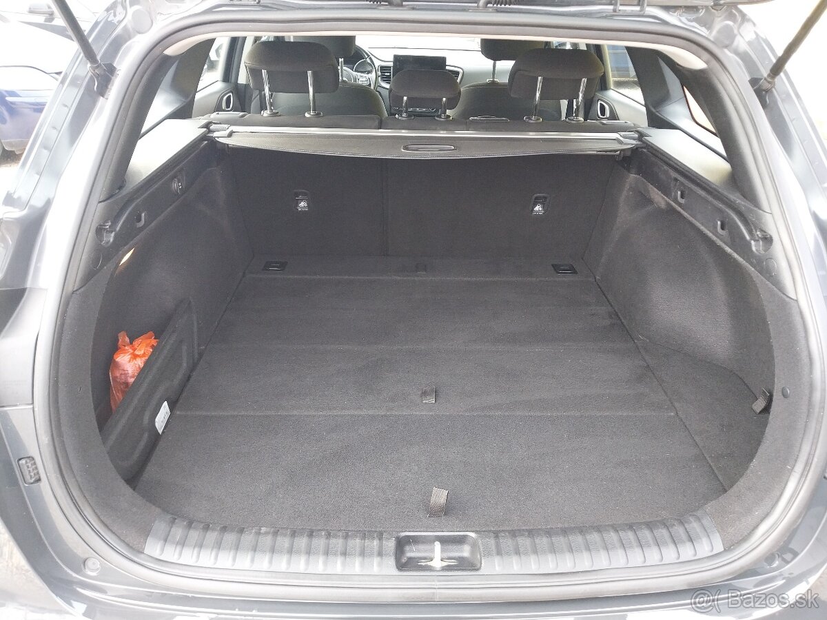 Kia Ceed SW 1.6 CRDi Silver - 12