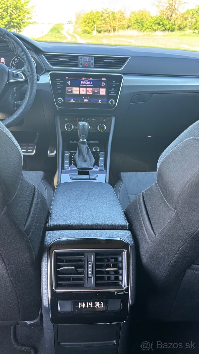 Škoda Superb 2.0 TDI 110 kW - 12