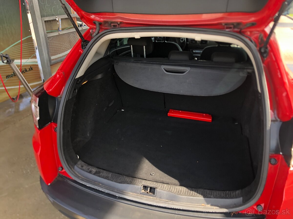 Renault megane combi 2015 1.2 88kw - 12