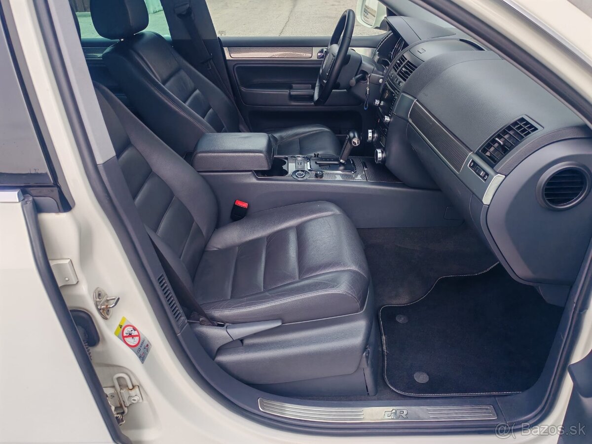 Volkswagen Touareg R line 3.0 TDI V6 4motion 176kw CASA - 12