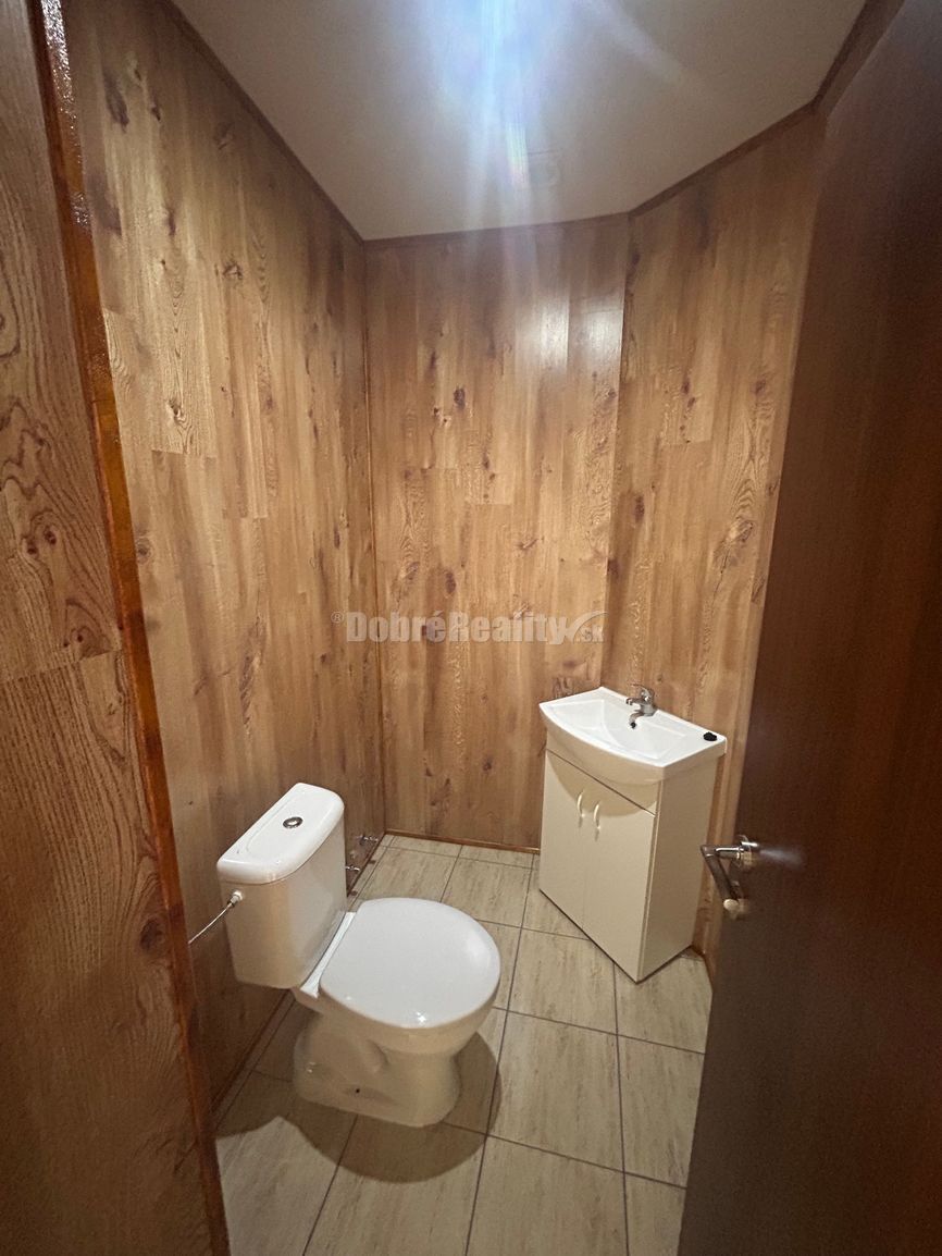 Prenájom 3izb bytu s veľkou terasou pri Gymnáziu - 12