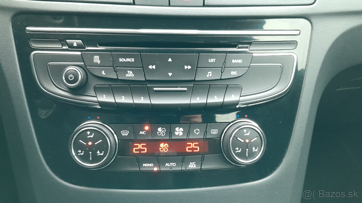 Peugeot 508 SW 1.6 THP --ťažné--2012--navi--panorama-- - 12