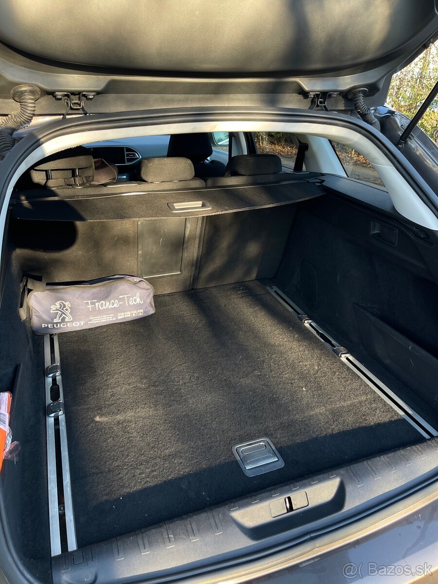 Peugeot 308 SW 2.0 BlueHDi - 12
