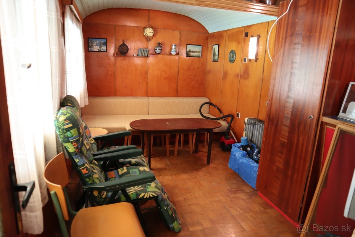 ZÁHRADKÁRSKA CHATA V LONE PRÍRODY - 12