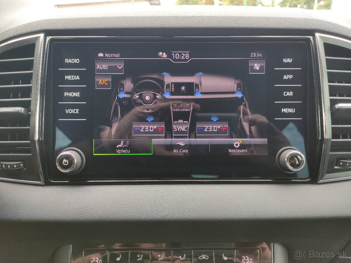 Škoda Karoq DSG STYLE FullLED VIRTUAL KAMERA - 12