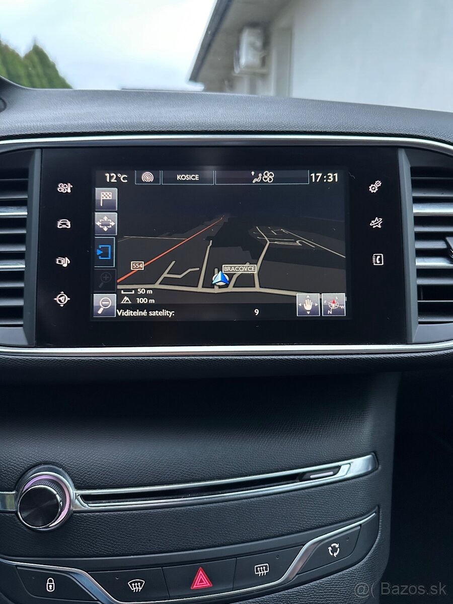 Peugeot 308 1.2 GT-line 96kw 131koní benzín - 12