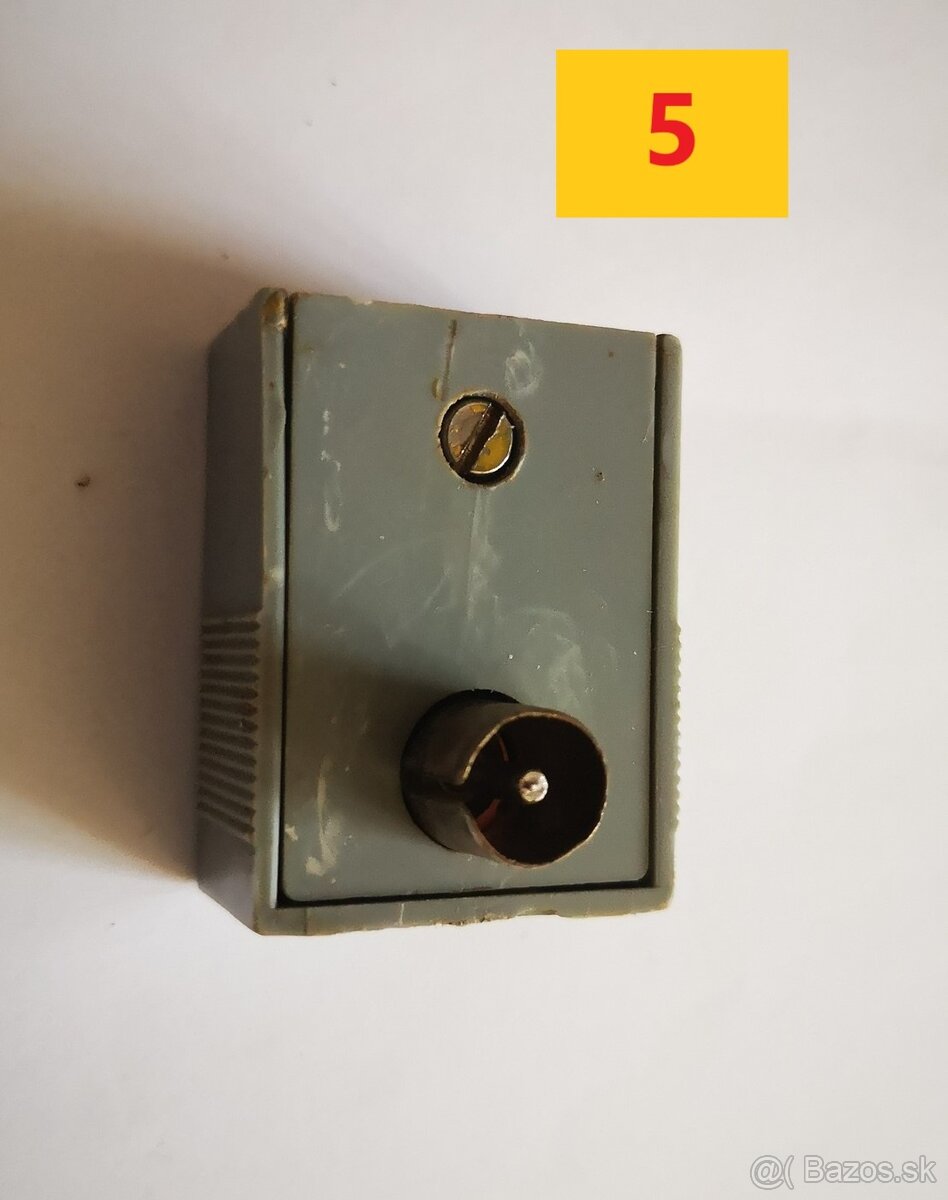 Televízna zásuvka účastnícka, káble prepojovacie a koncovky. - 12